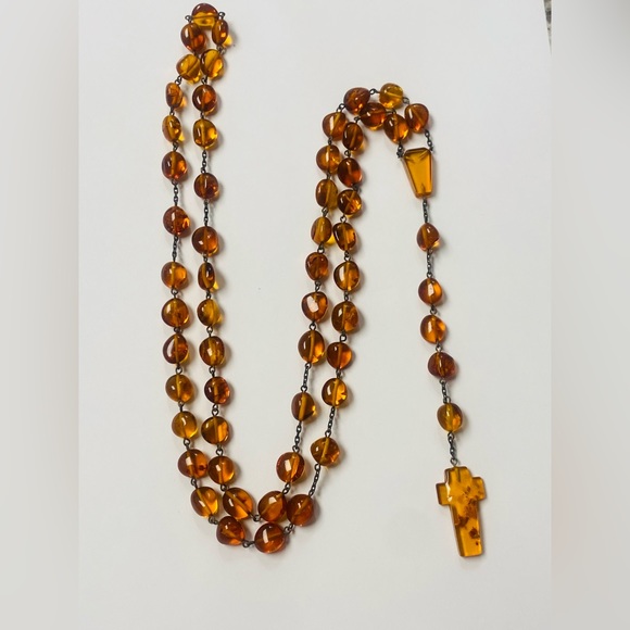 Vintage Authentic Amber Rosary - Picture 7 of 9